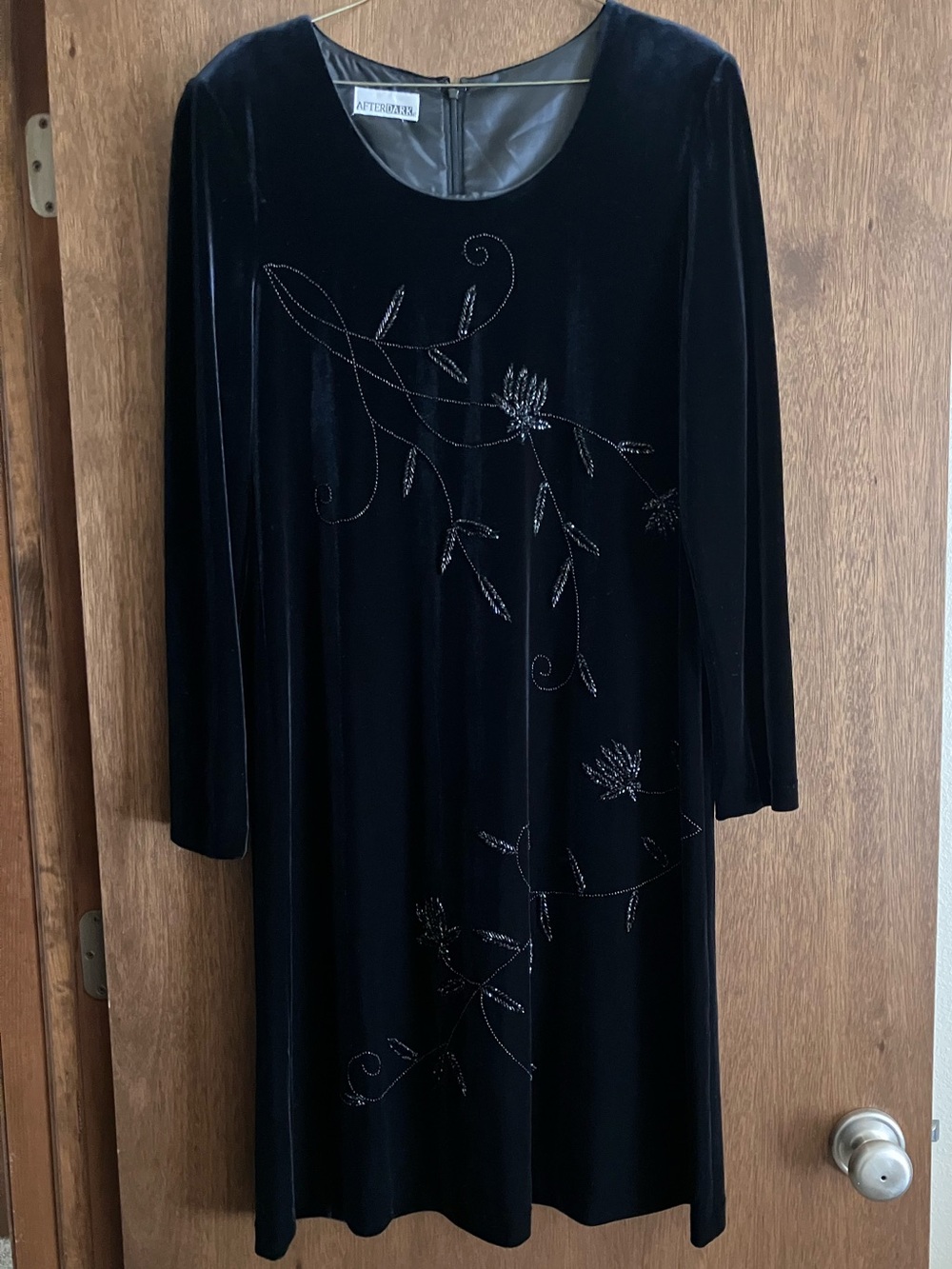 Black Sequin After Dark Cocktail Party Dress with Sleeves, Size XL, Orig Owner
